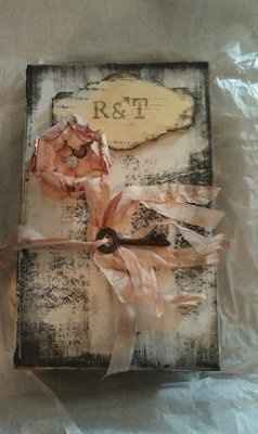 MY GUEST BOOK FINALLY CAME!!! pICS :)