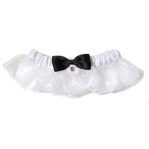 Show me your garter!