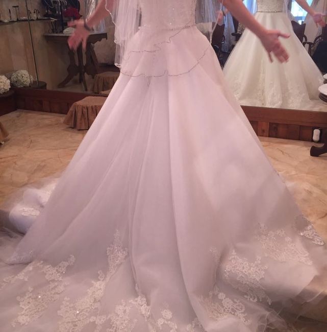 Let's see everyone's dresses
