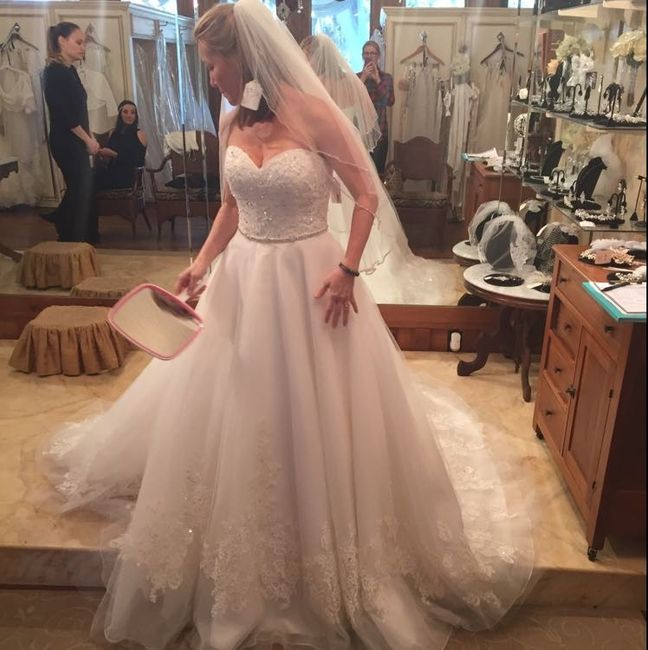 Show off those dresses!
