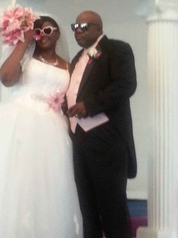 Had an awesome wedding w/Photos