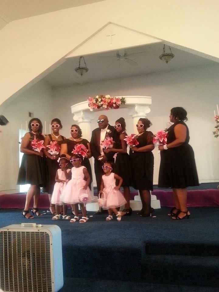 Had an awesome wedding w/Photos