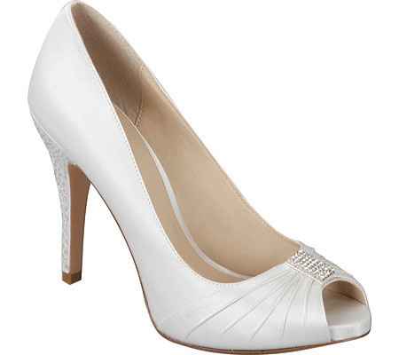 Let me see your wedding shoes!