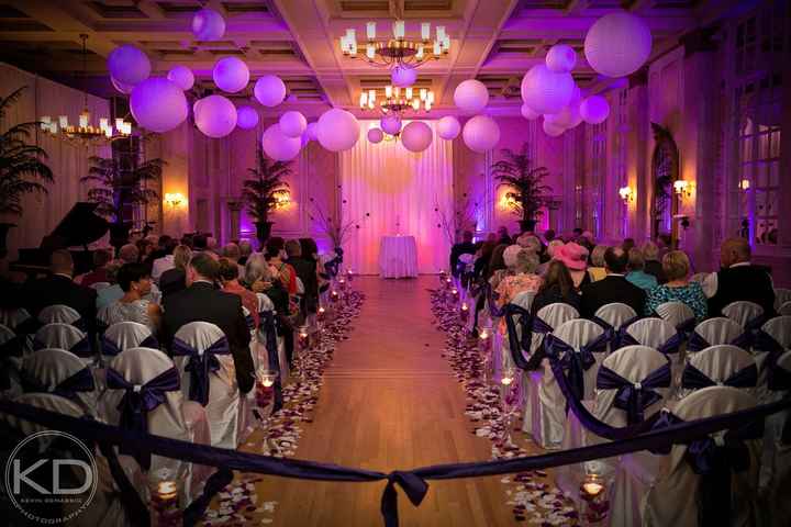 Roping off center aisle