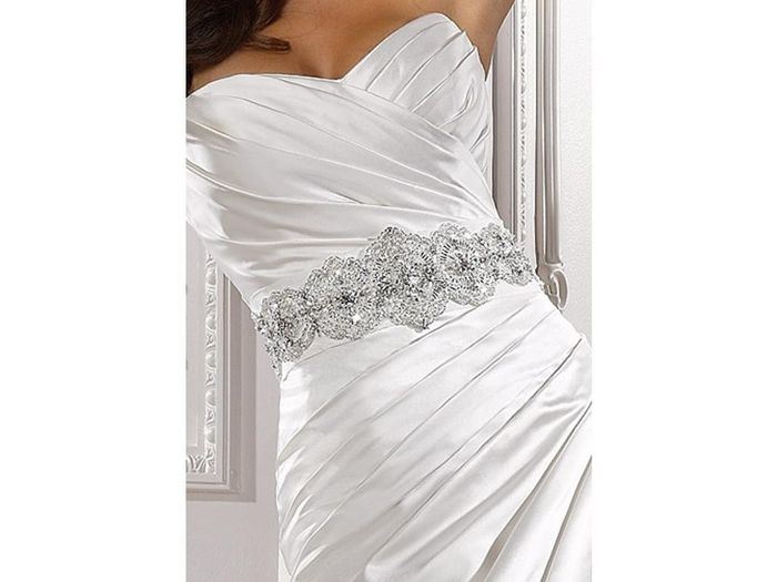 show me your wedding dress belts!