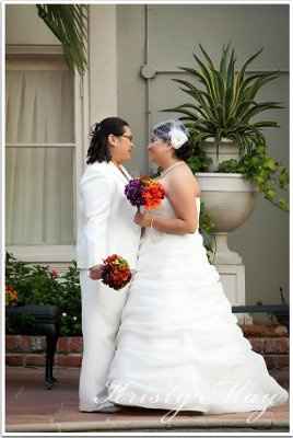 We got our wedding pictures!!!