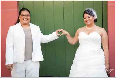 We got our wedding pictures!!!