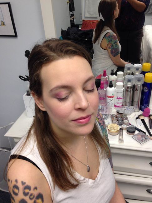Share your wedding makeup inspiration!
