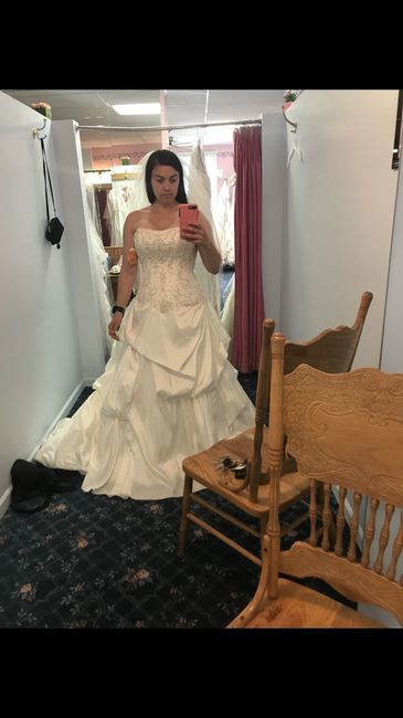 Flower girls dress that matches wedding dress