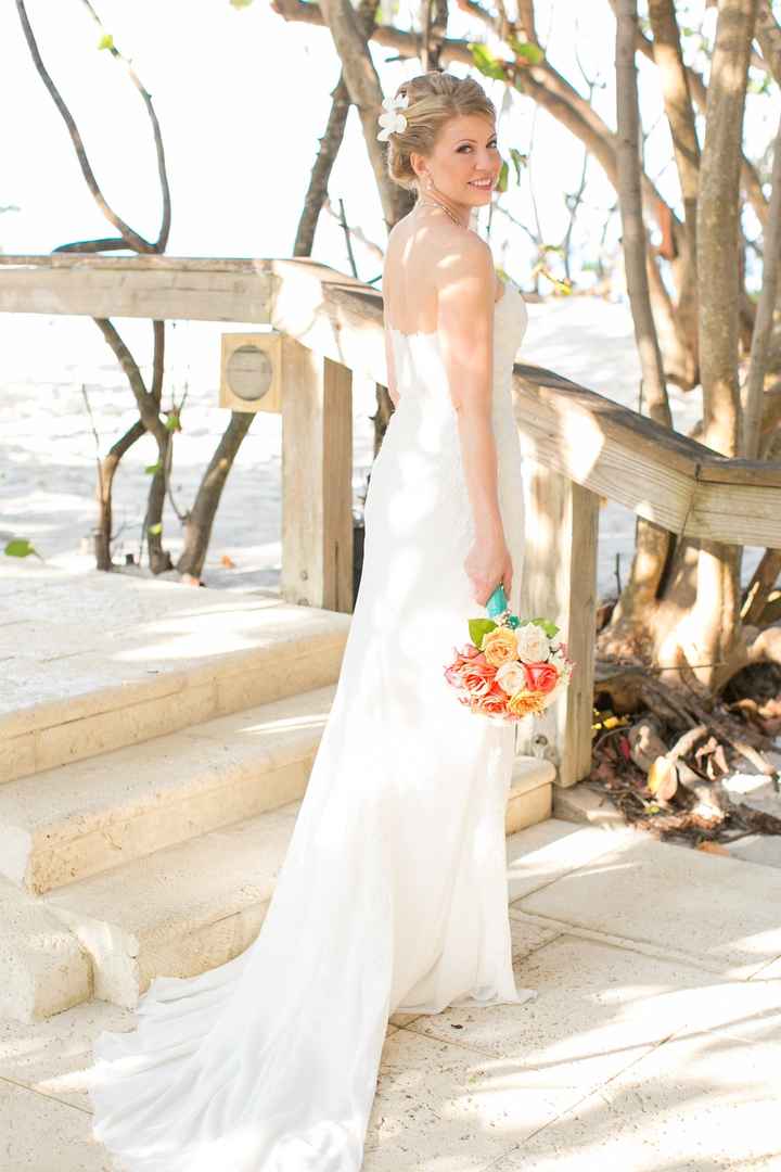 I need more dress porn in my life...