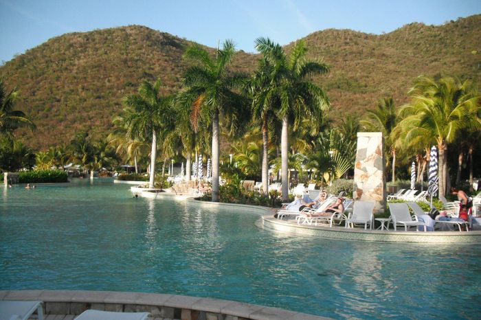 Anyone familiar with St. Martin/St. Maarten?
