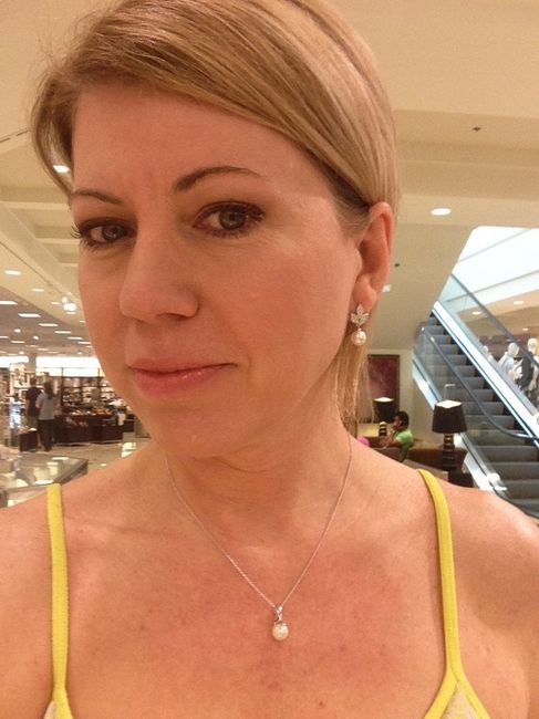 Which necklace? w/pic and dress pic