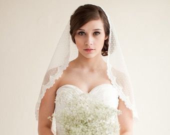 Well, shoot, the veil I had envisioned didn't work...I need advice on a new one?! (Pics included!)