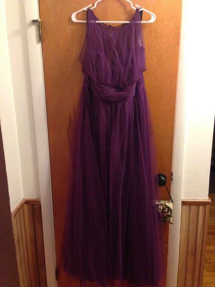 Can't find pix of the back of this dress! ugh HELP!