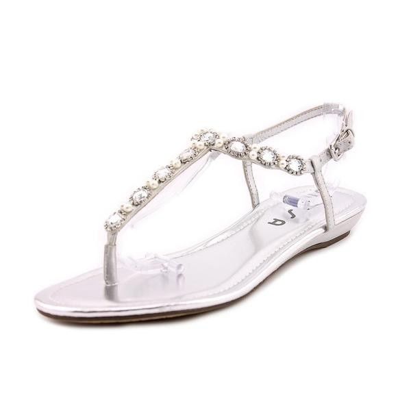 Ladies who wore flats on their big day