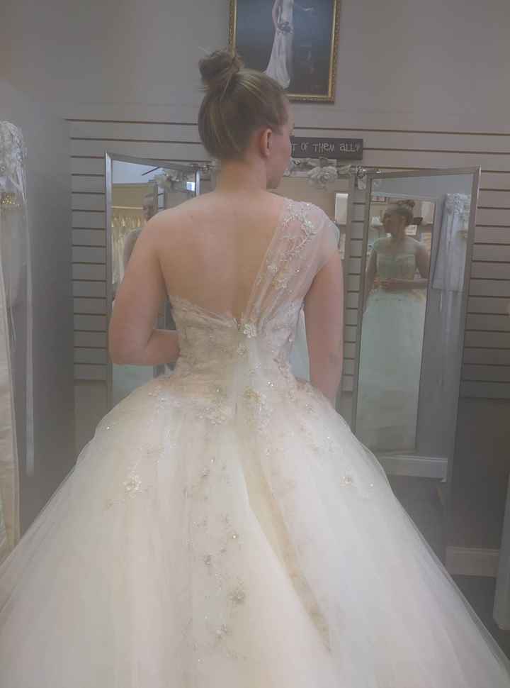 Had my 2nd fitting, won't see my dress again until the week before!!!