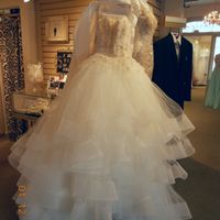 SHOW ME YOUR DRESSES!