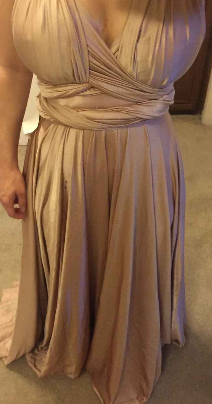 Change out of bridemaid's dress after dinner?