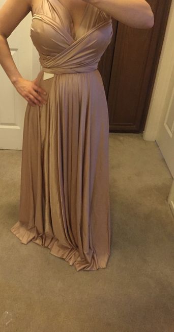 Change out of bridemaid's dress after dinner?