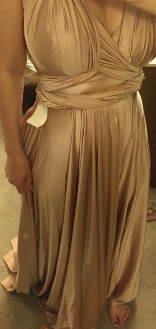 Change out of bridemaid's dress after dinner?