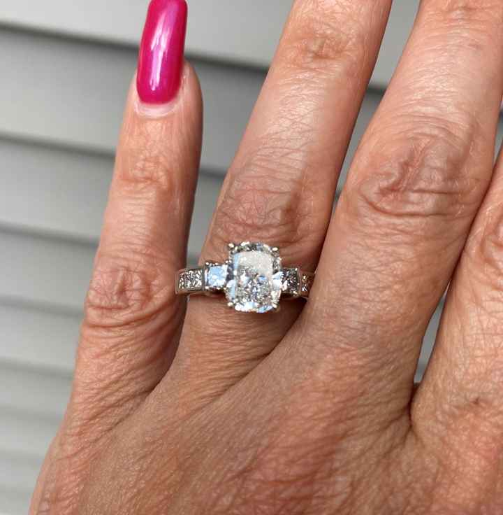 Brides of 2022! Show us your ring! - 1