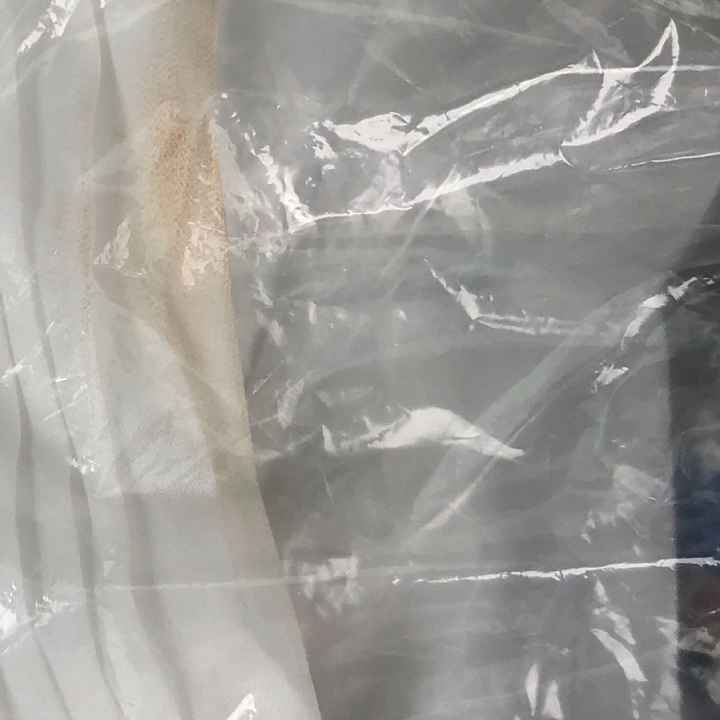 Help!i got makeup on my wedding dress! - 1