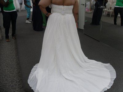 I SAID YES TO THE DRESS!!!!!!!! **PICS**