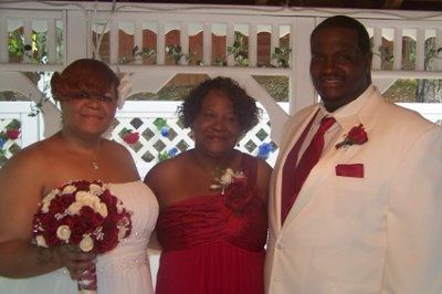 OFFICIALLY MRS. BROWN!!!!!!!!!!!!!!!!!!!!!!!!! **PICS**