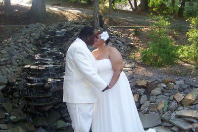 OFFICIALLY MRS. BROWN!!!!!!!!!!!!!!!!!!!!!!!!! **PICS**