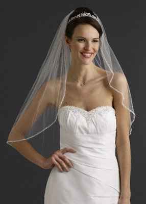 I bought my veil!!!!!!!!!! **PICS**