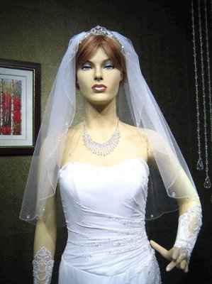 I bought my veil!!!!!!!!!! **PICS**