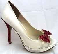 I'm changing my wedding shoes....AGAIN!!! LOL!!!