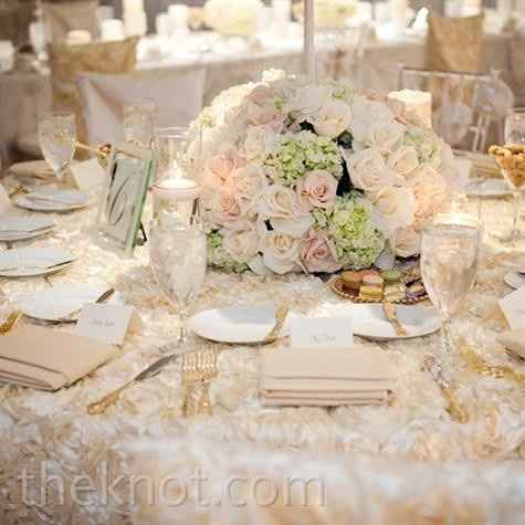 Linens and centerpiece opinions (pics included)