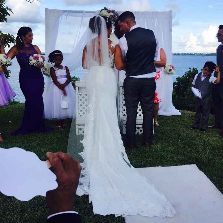 Show me your bustle!