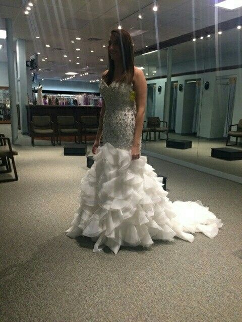 Show off those dresses!!!