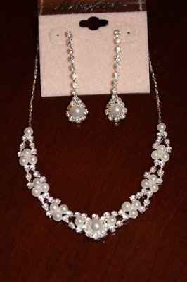Having a necklace dilema! *Updated with dress pic in comments*