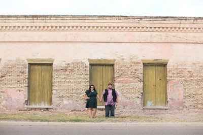 May I present to you our engagement pictures:)!!!!