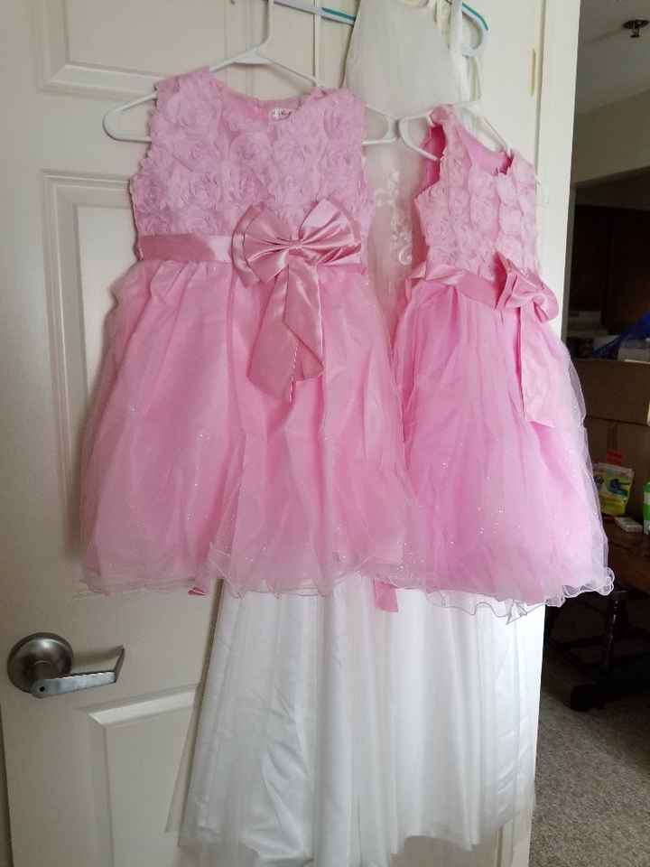 Show me your flower girl and ring bearer accessories - 2