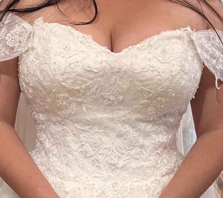 Wedding Dress Crease pls help - 1