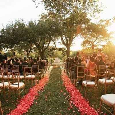 Aisle decor/pew decor