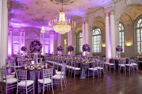 Reception tables: long or round?