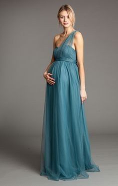 Will be 5 1/2 months pregnant on day of wedding!
