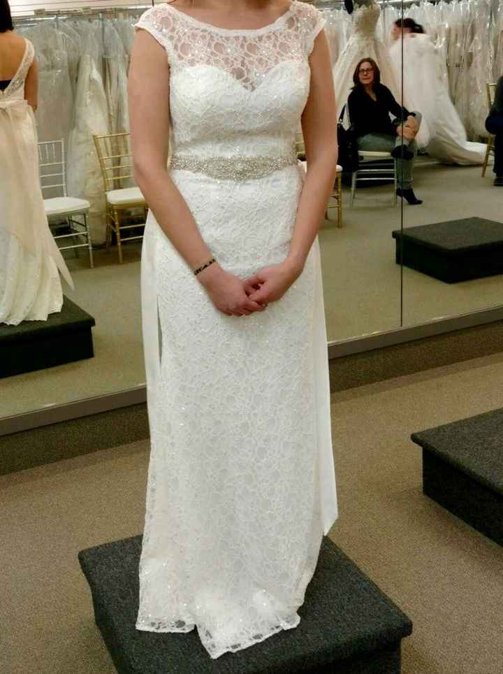 Wedding dress to cover the chest