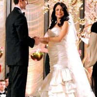 Will be 5 1/2 months pregnant on day of wedding!