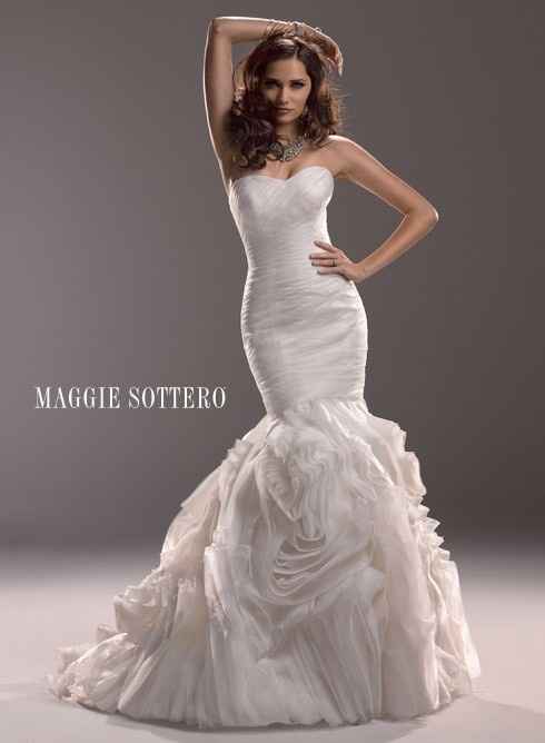 Checkout my pics! Similar Body Types Out There? 5'9'' 38-29-44 Need Wedding Dress/Silhouette Advice
