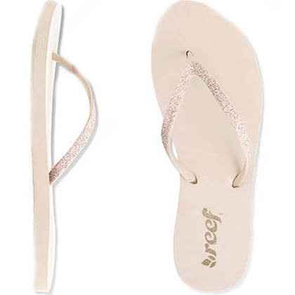 Which flip flops do you like better??