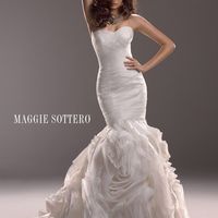 Checkout my pics! Similar Body Types Out There? 5'9'' 38-29-44 Need Wedding Dress/Silhouette Advice