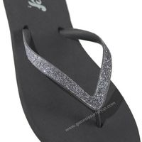 Which flip flops do you like better??