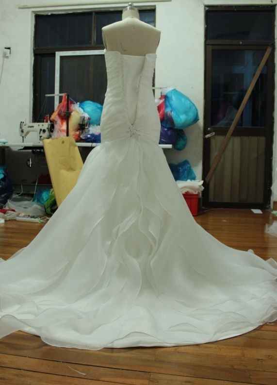 Ladies.. I have pictures of dress from China!