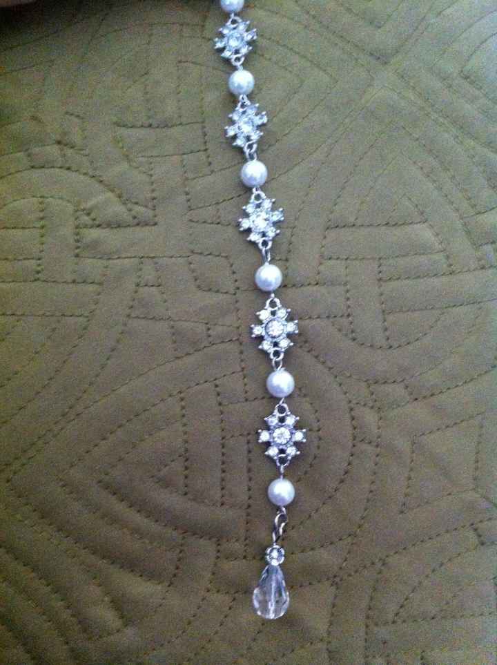 Brides with strapless dresses.. show me your NECKLACE!